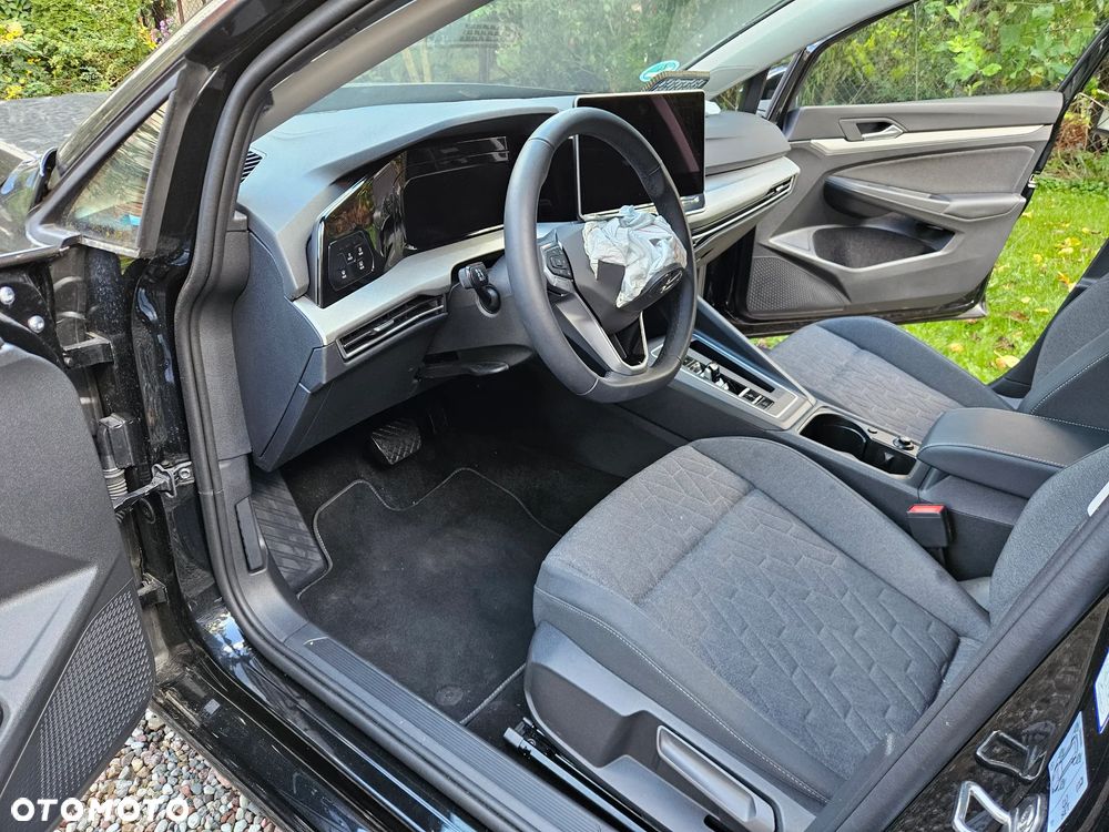 Volkswagen Golf - 17
