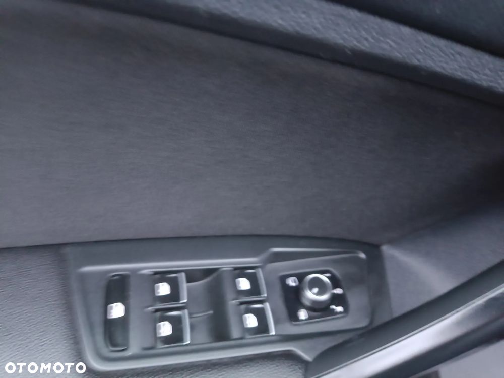 Volkswagen Tiguan 2.0 TDI SCR R-Line - 8