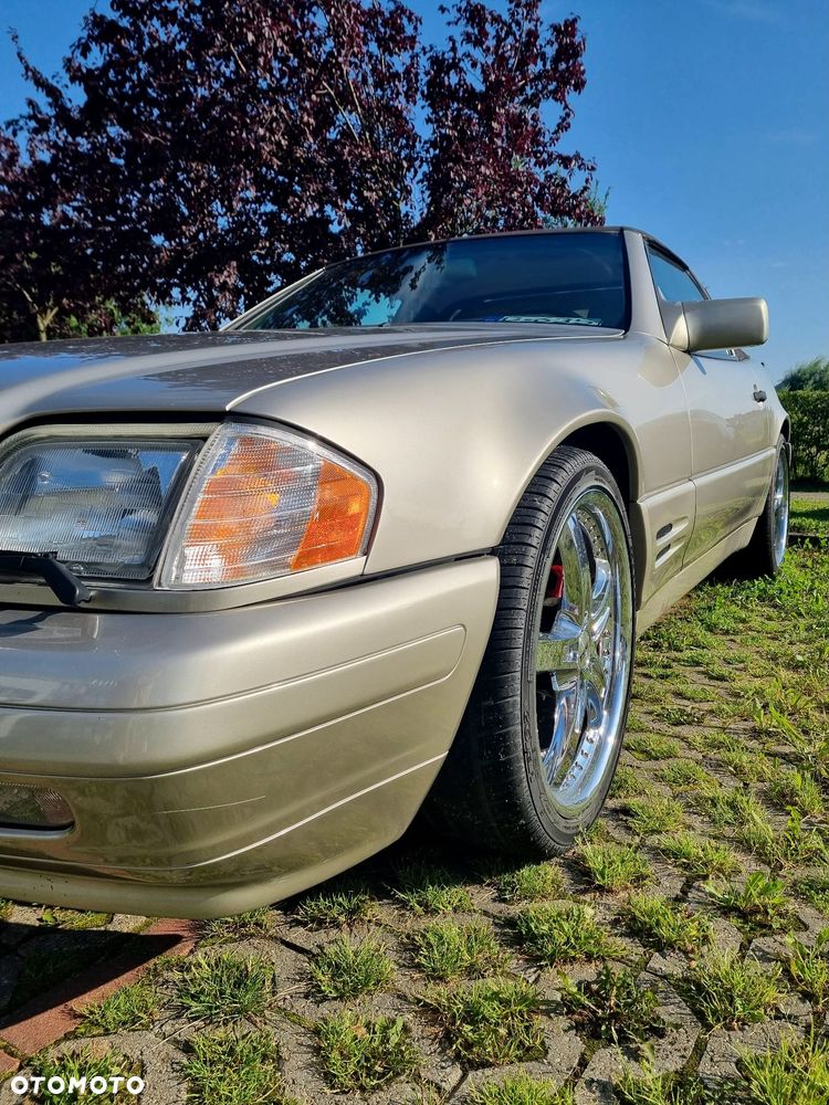Mercedes-Benz SL - 10