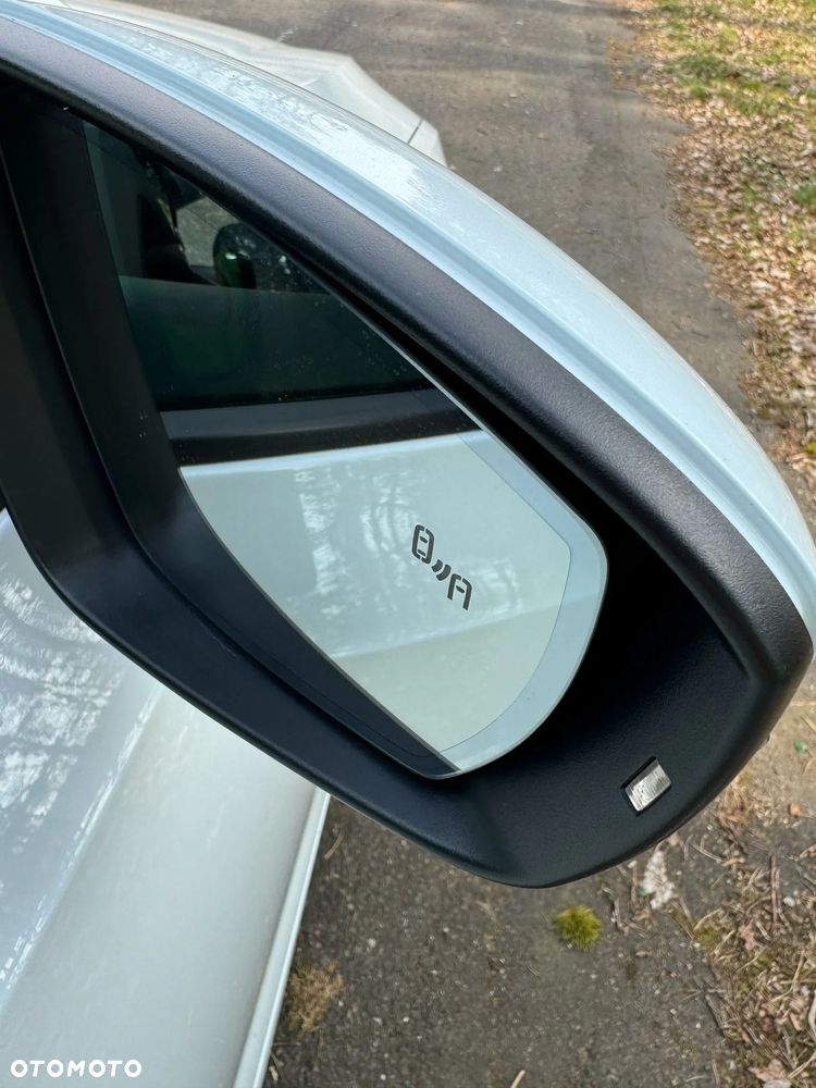 Skoda Octavia 2.0 TDI DSG Ambition - 17