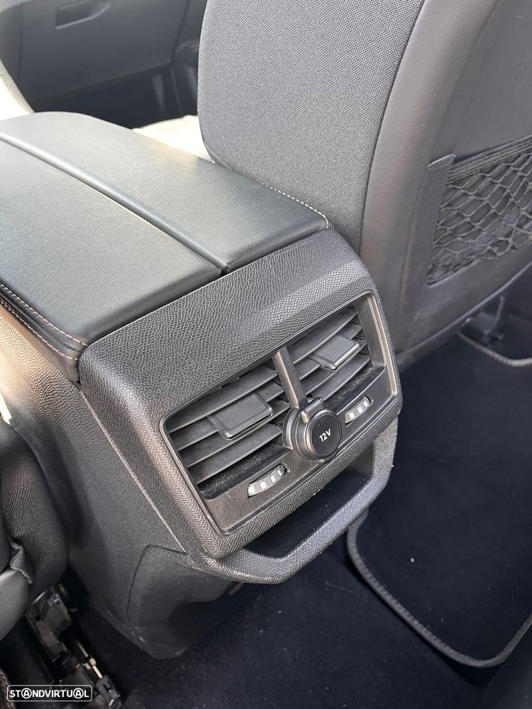 Peugeot 3008 - 47