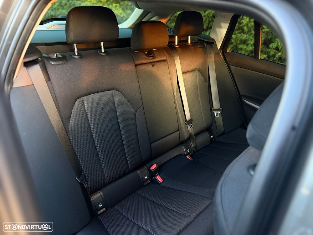 BMW 330 e Corporate Edition Auto - 11