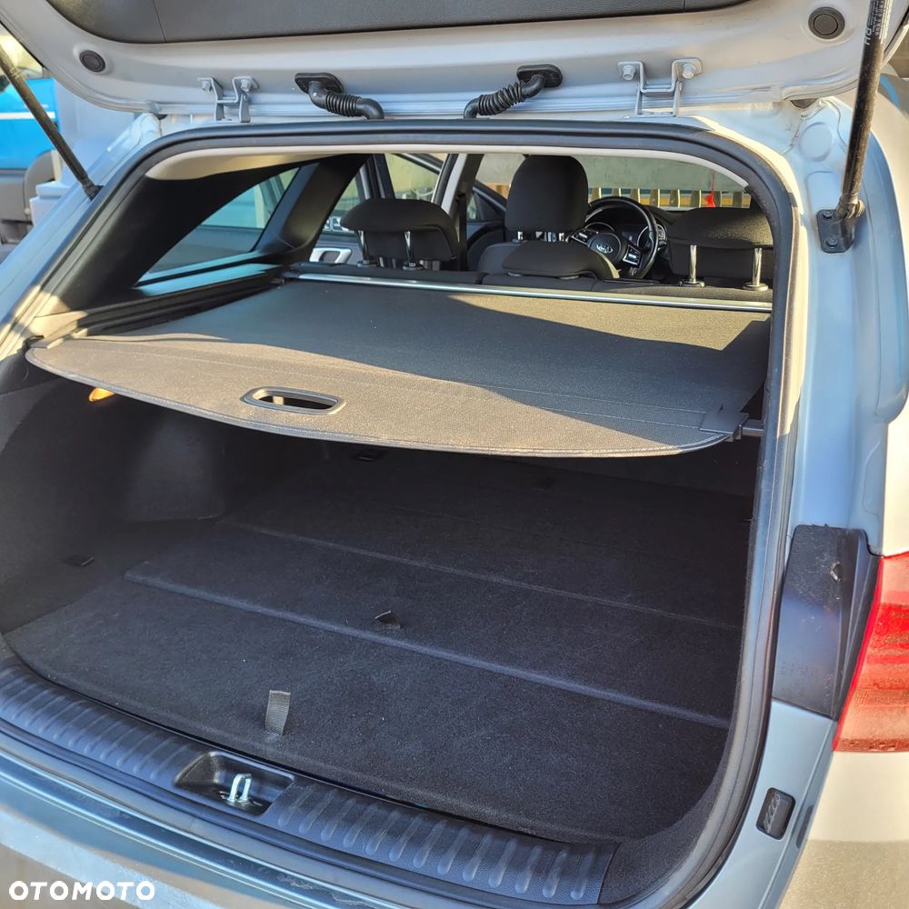 Kia Ceed 1.6 CRDi mHEV M - 13