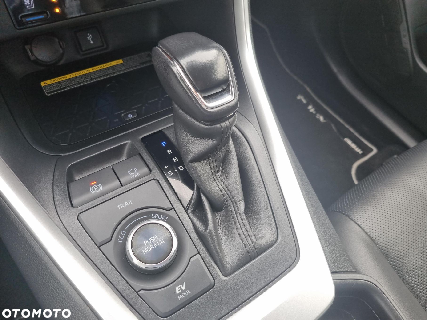 Toyota RAV4 2.5 Hybrid Executive 4x4 - 26