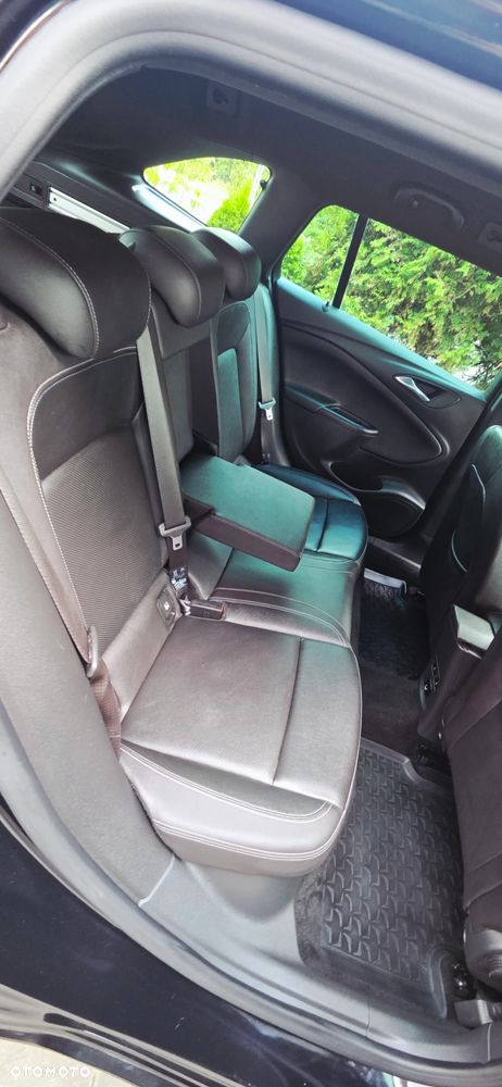 Opel Astra 1.6 BiTurbo D Start/Stop Sports Tourer Ultimate - 34