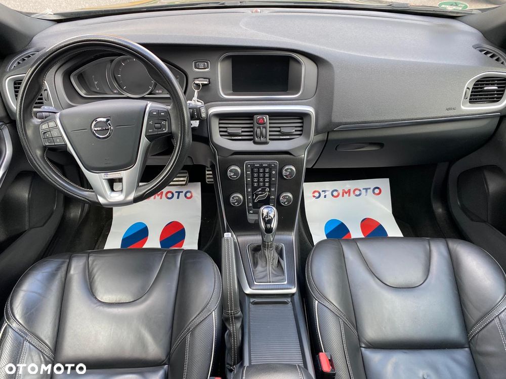 Volvo V40 D3 Geartronic RDesign - 8