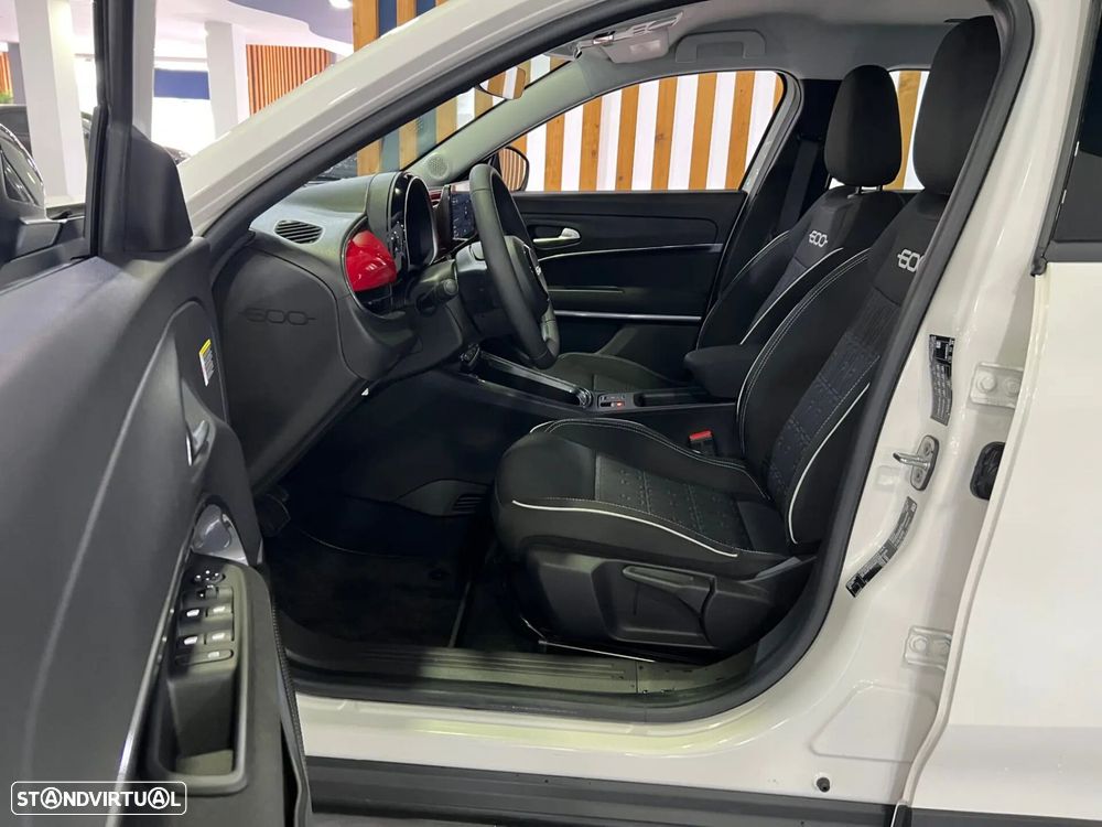 Fiat 600e 54 kWh (RED) - 14