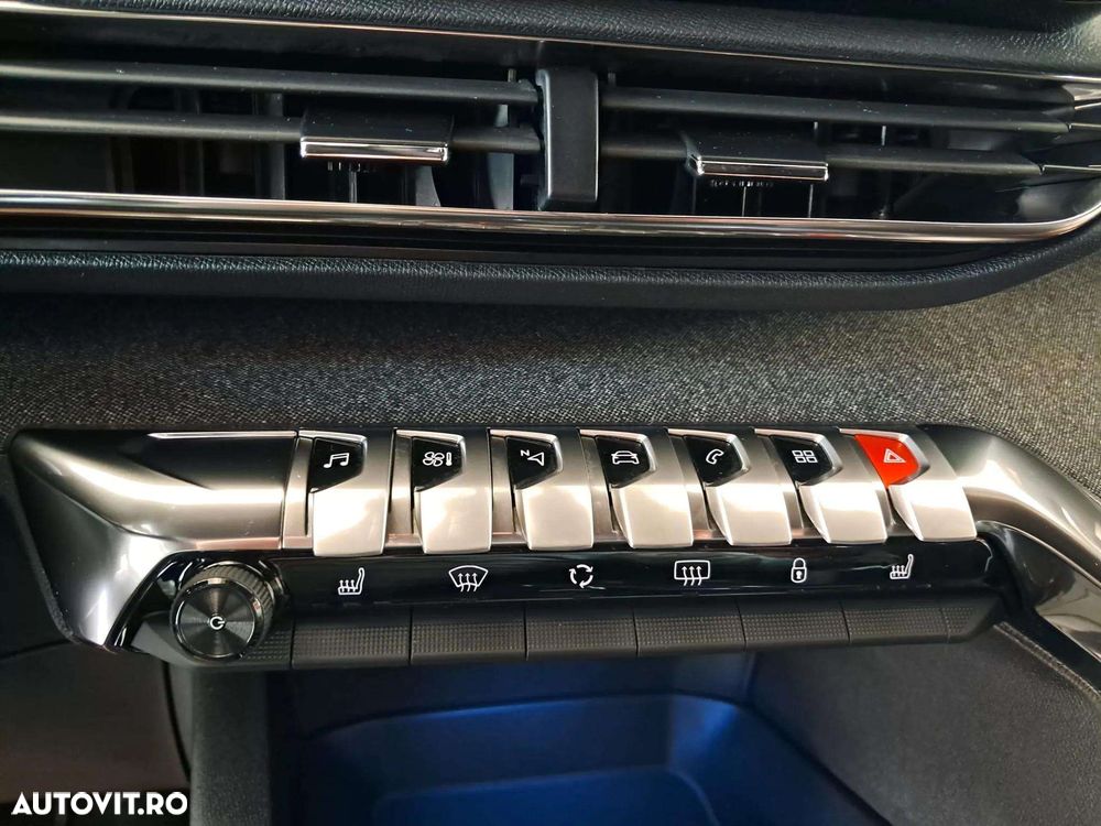 Peugeot 3008 1.2 PureTech S&S EAT8 Allure - 18