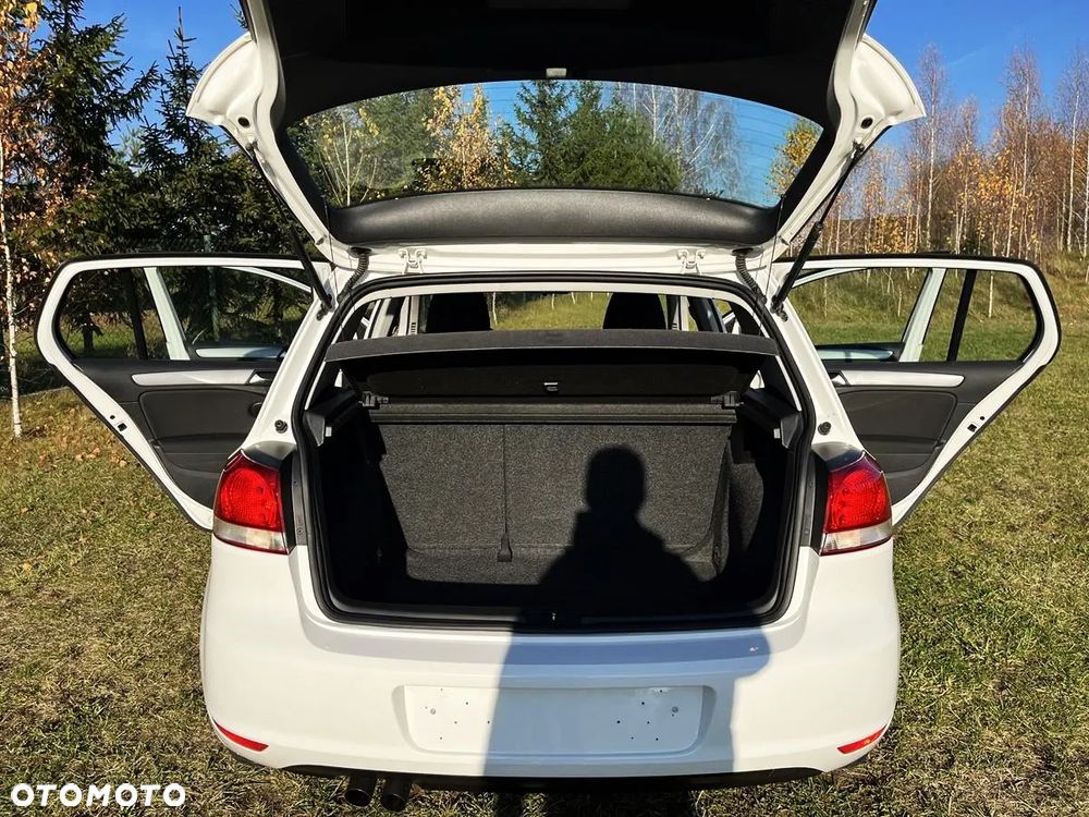 Volkswagen Golf - 10