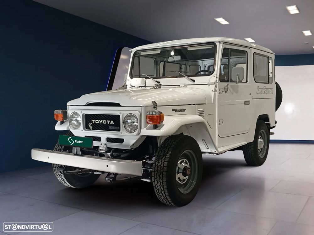 Toyota Land Cruiser - 3