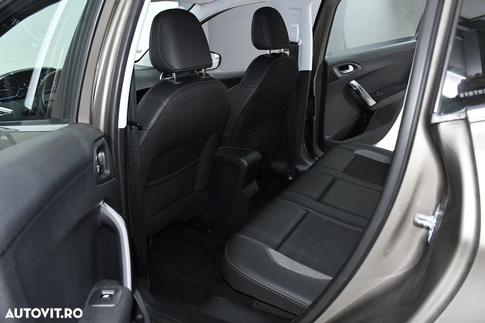 Peugeot 2008 PureTech 82 ETG5 STOP&START Allure - 7