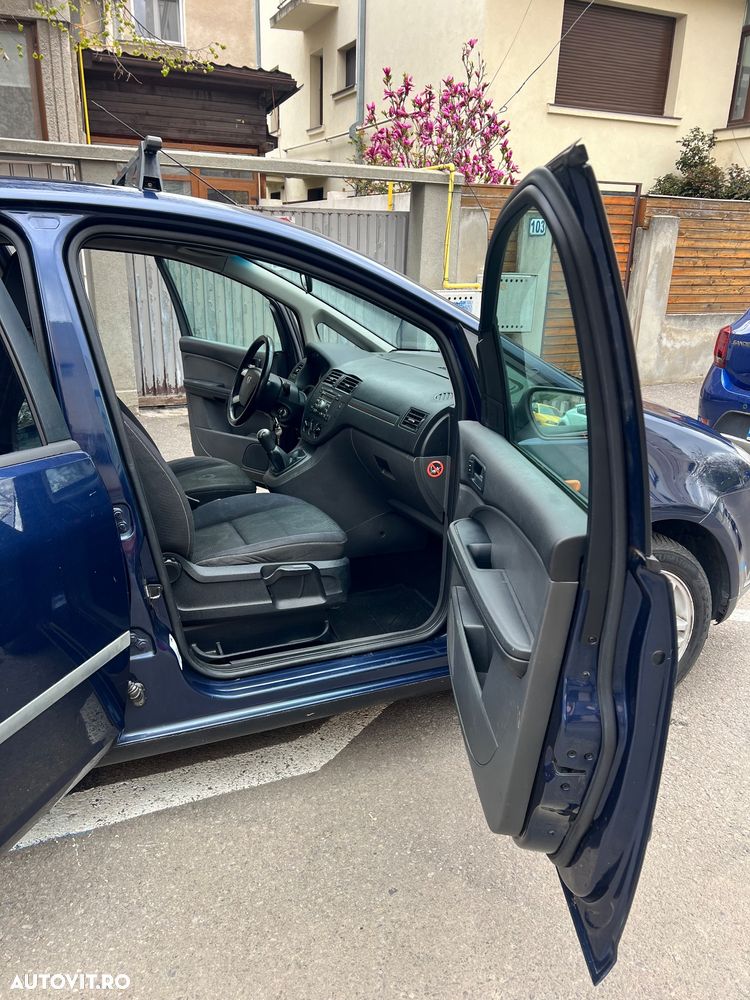 Ford C-Max - 9