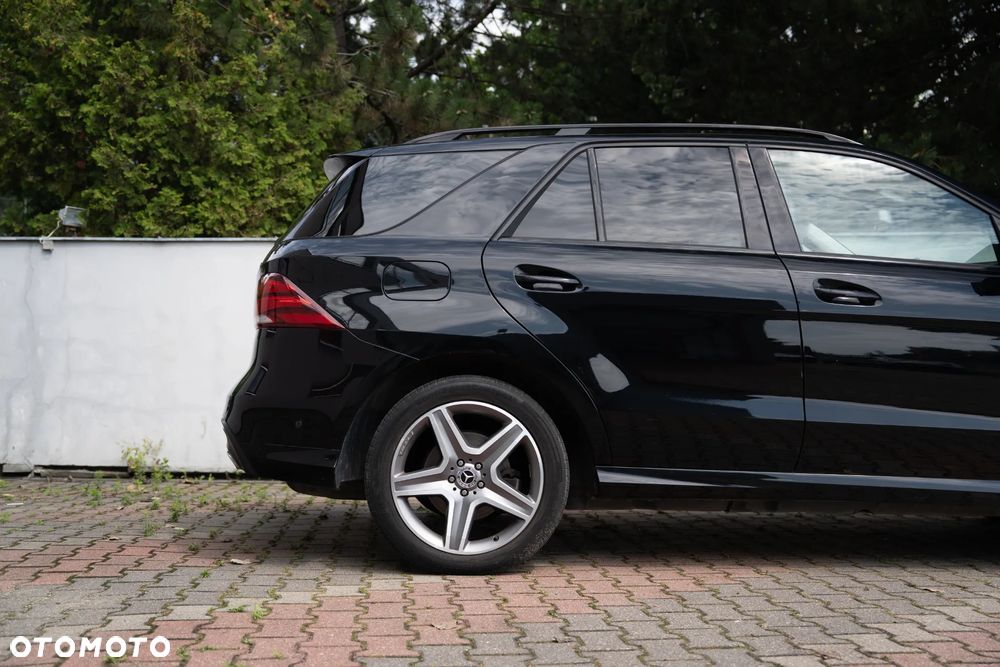 Mercedes-Benz GLE 250 d 4-Matic - 11