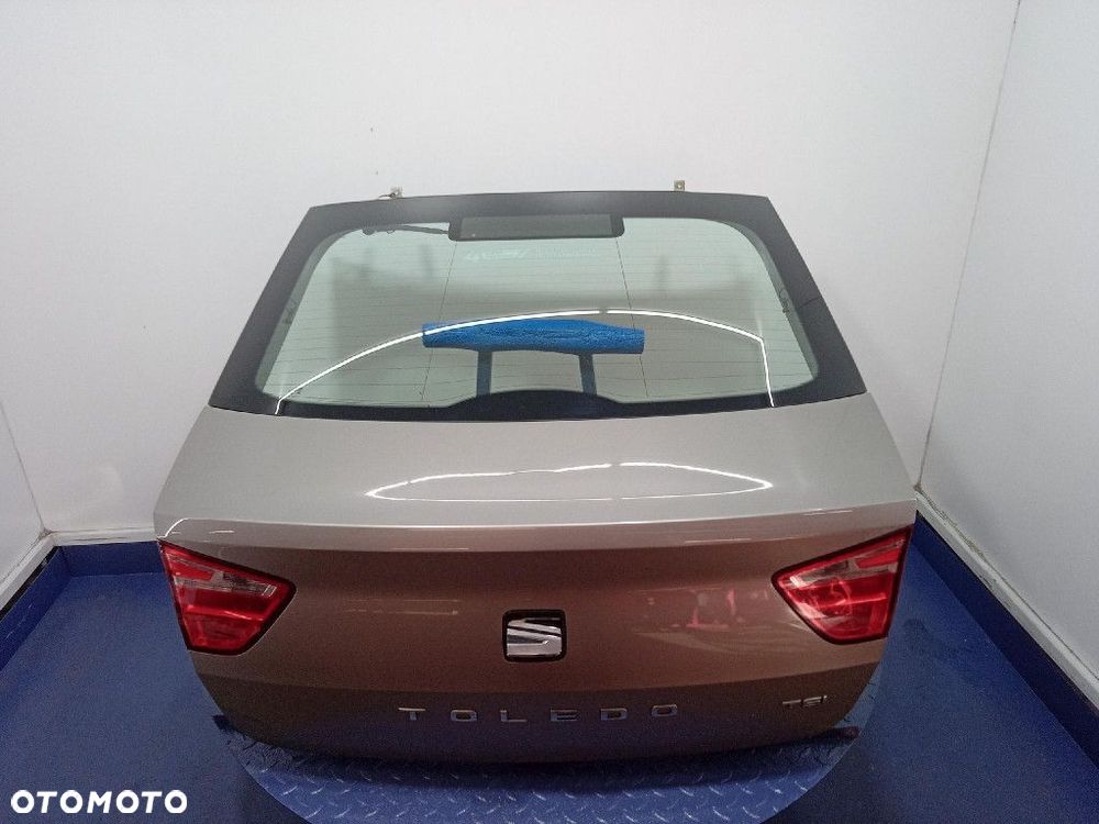 SEAT TOLEDO IV 12- TYLNA KLAPA BAGAŻNIKA  LF8H - 1