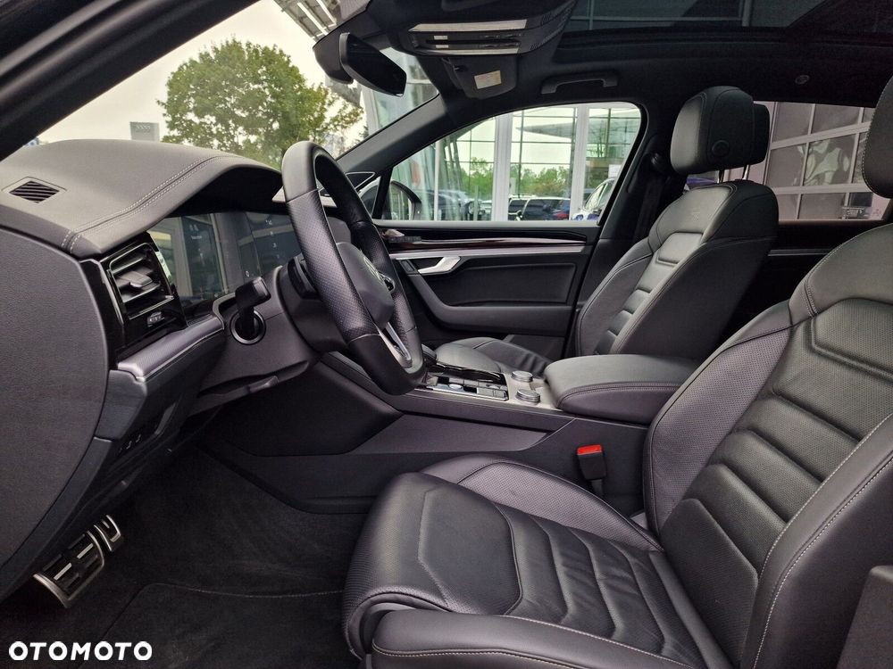 Volkswagen Touareg 3.0 V6 TDI SCR 4Mot R-Line - 13