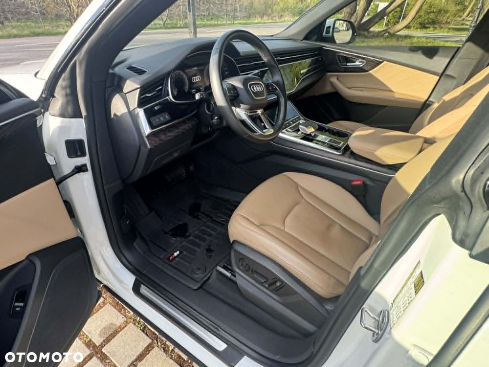 Audi Q8 - 19