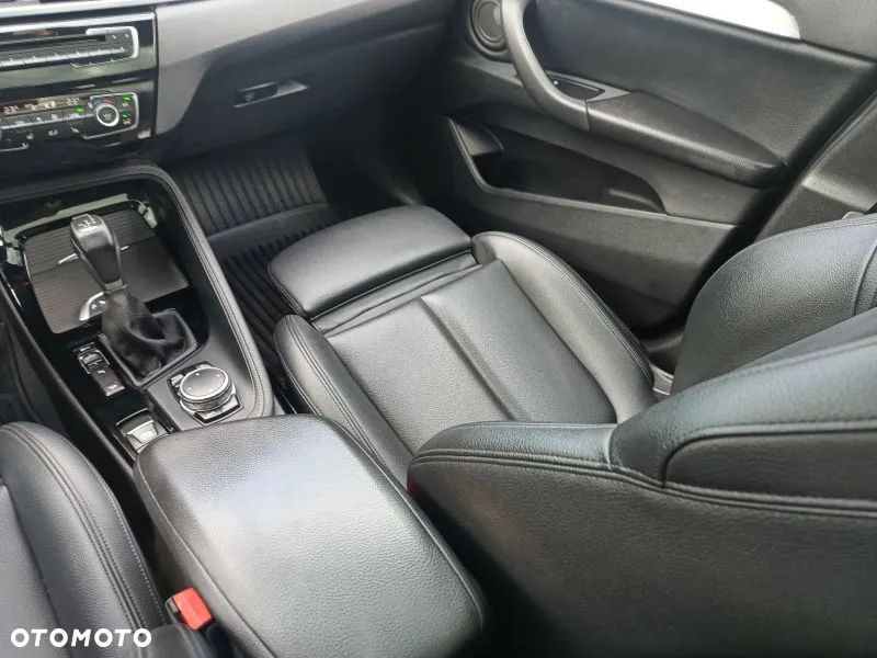 BMW X1 xDrive18d xLine sport - 12