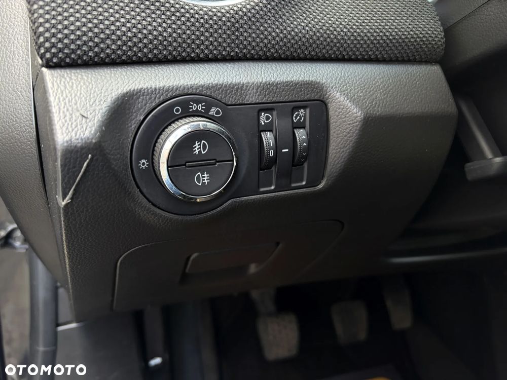 Chevrolet Cruze 1.8 LT+ - 32