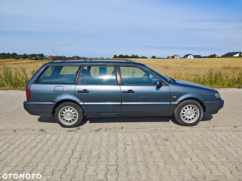 Volkswagen Passat 1.8 GL - 3