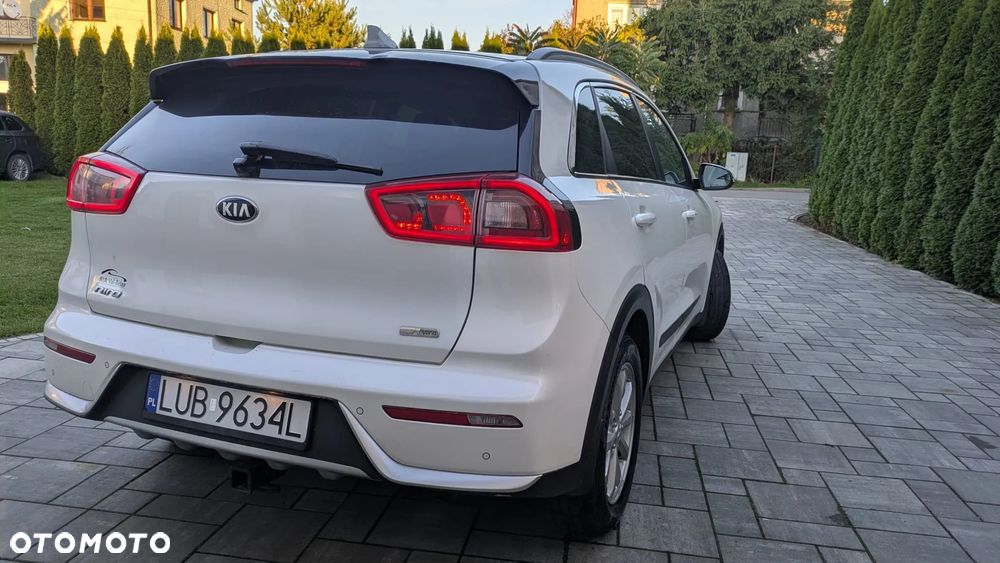 Kia Niro 1.6 GDI Hybrid M - 8
