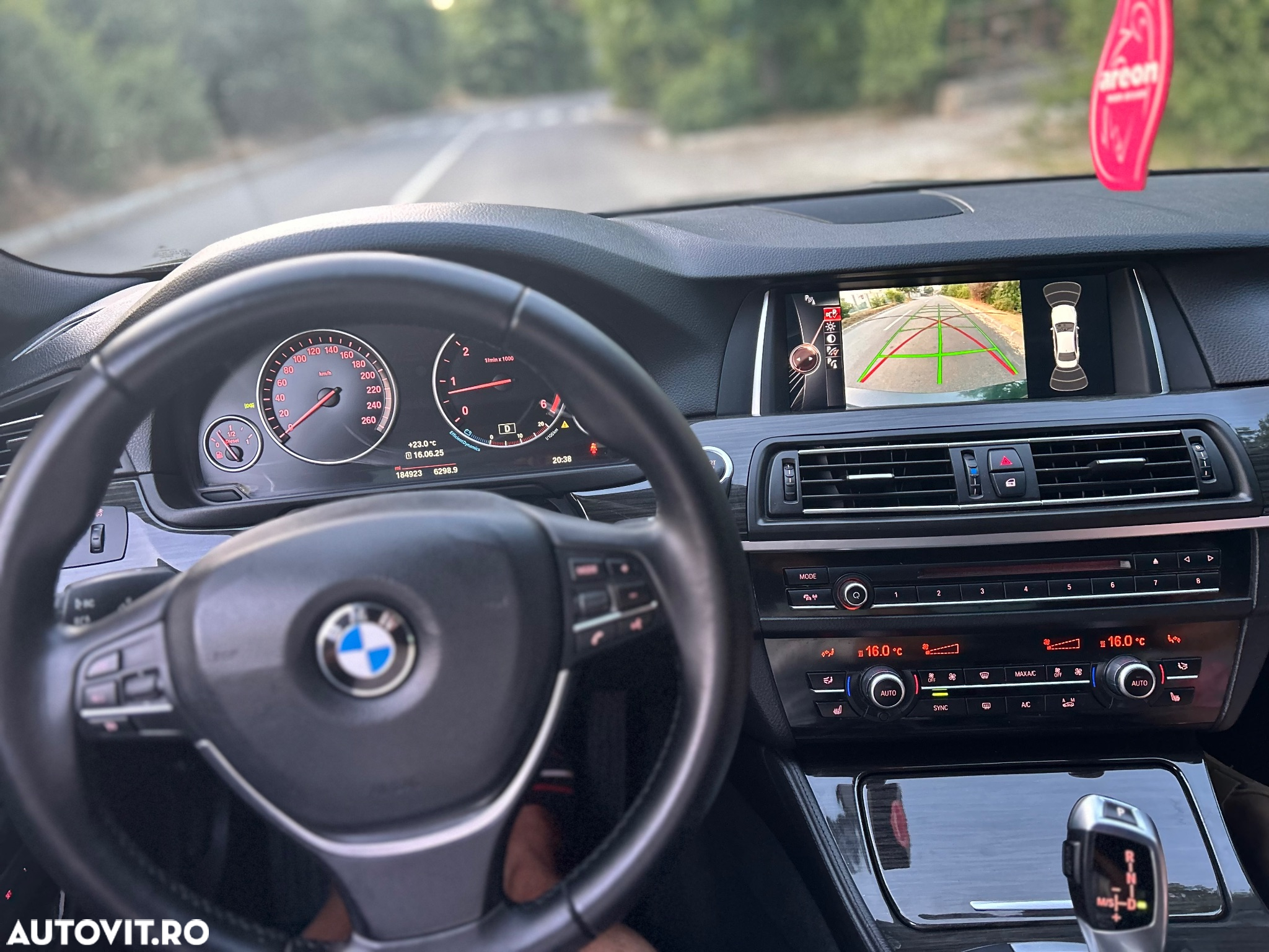 BMW Seria 5 530d xDrive - 10