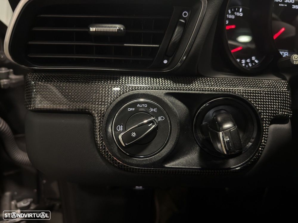 Porsche 911 (991) Turbo S PDK - 12