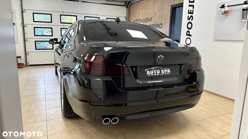 BMW Seria 5 525d - 30