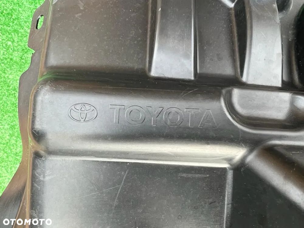 Toyota Yaris Nadkole Prawe przednie RH 53875K0020 - 3