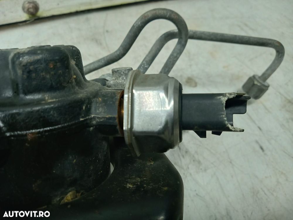 Rampa injectoare 4m5q9d280db 1.8 tdci QYBA Ford C-Max 1 [2003 - 2007] - 3