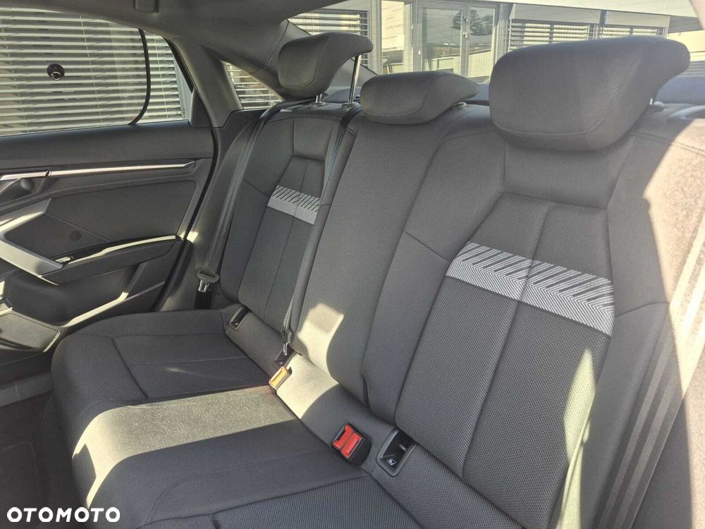 Audi A3 Limousine 35 TFSI mHEV Advanced S tronic - 28