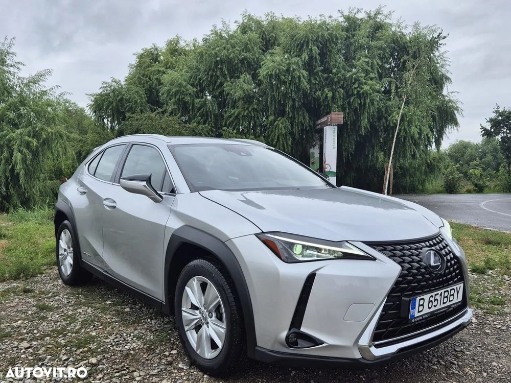 Lexus UX 250h 2.0L HEV 20H- (178 HP) 4X2 CVT Business - 6