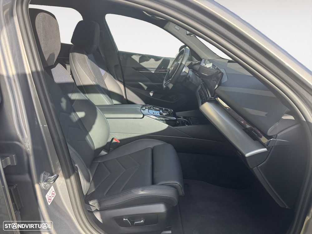 BMW i5 eDrive40 Pack Desportivo M - 15