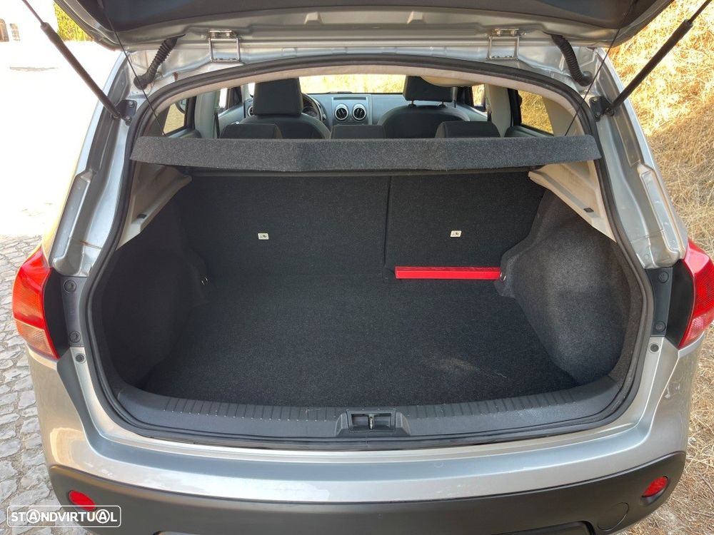 Nissan Qashqai 1.5 dCi Tekna Premium 17 - 43