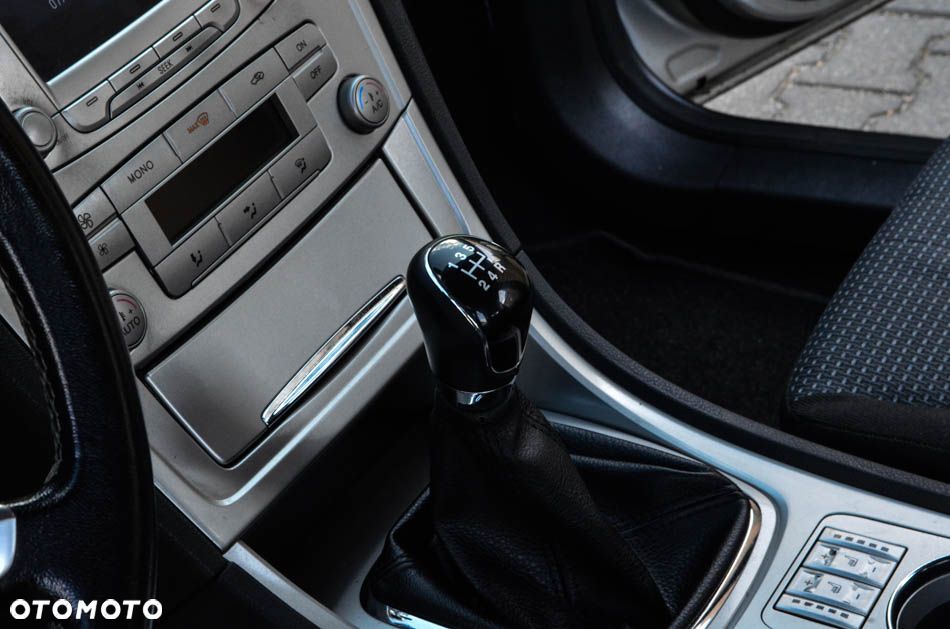 Ford Mondeo 2.0 TDCi Titanium X - 27