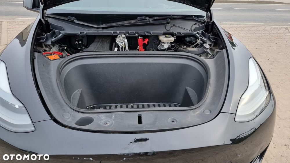 Tesla Model Y RWD - 18