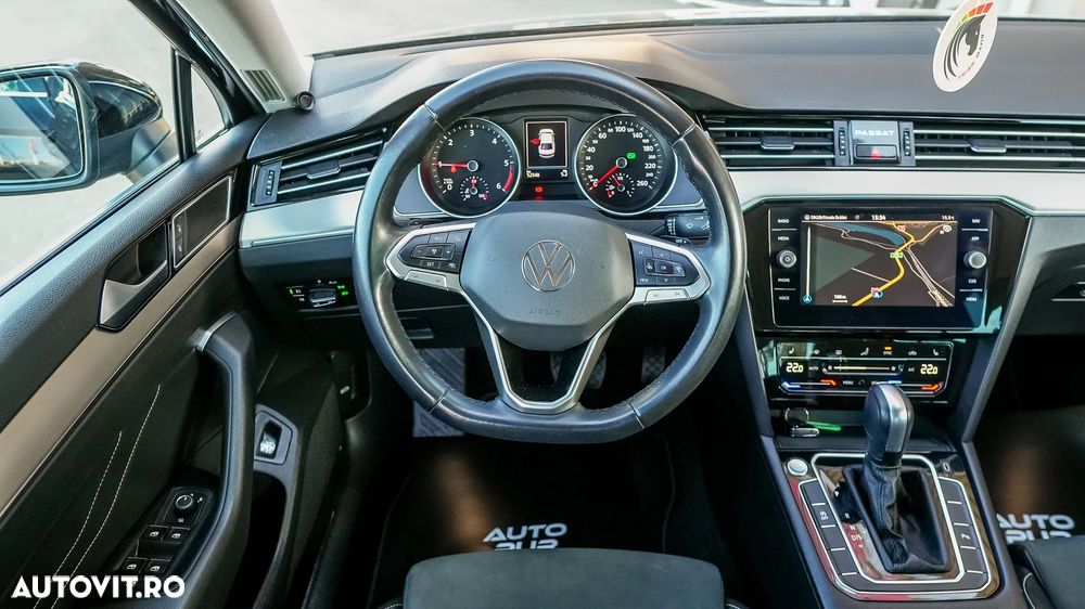Volkswagen Passat 2.0 TDI DSG Highline - 11