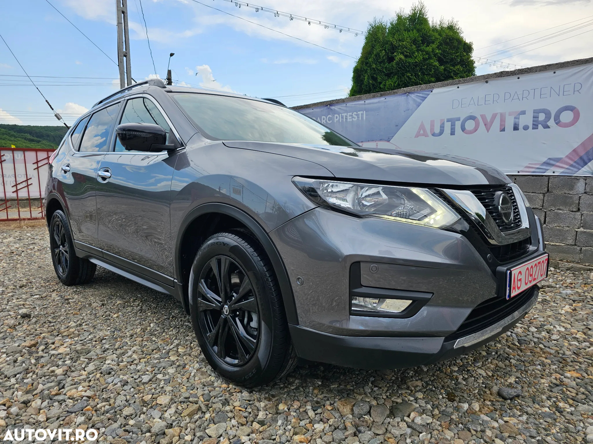 Nissan X-Trail 1.7 dCi ALL-MODE 4x4i Xtronic N-TEC - 2