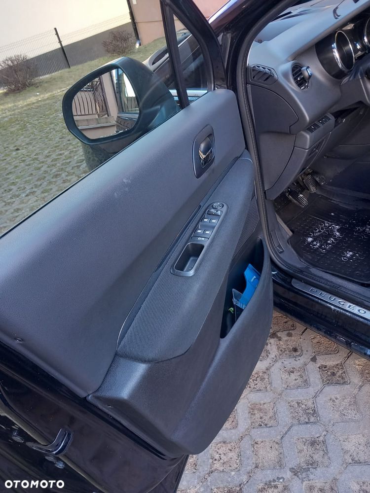 Peugeot 5008 2.0 BlueHDi Allure - 9