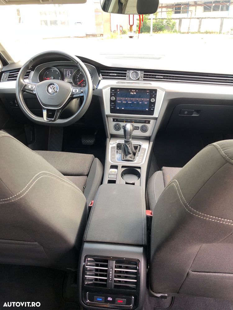 Volkswagen Passat 1.6 TDI DSG Comfortline - 16
