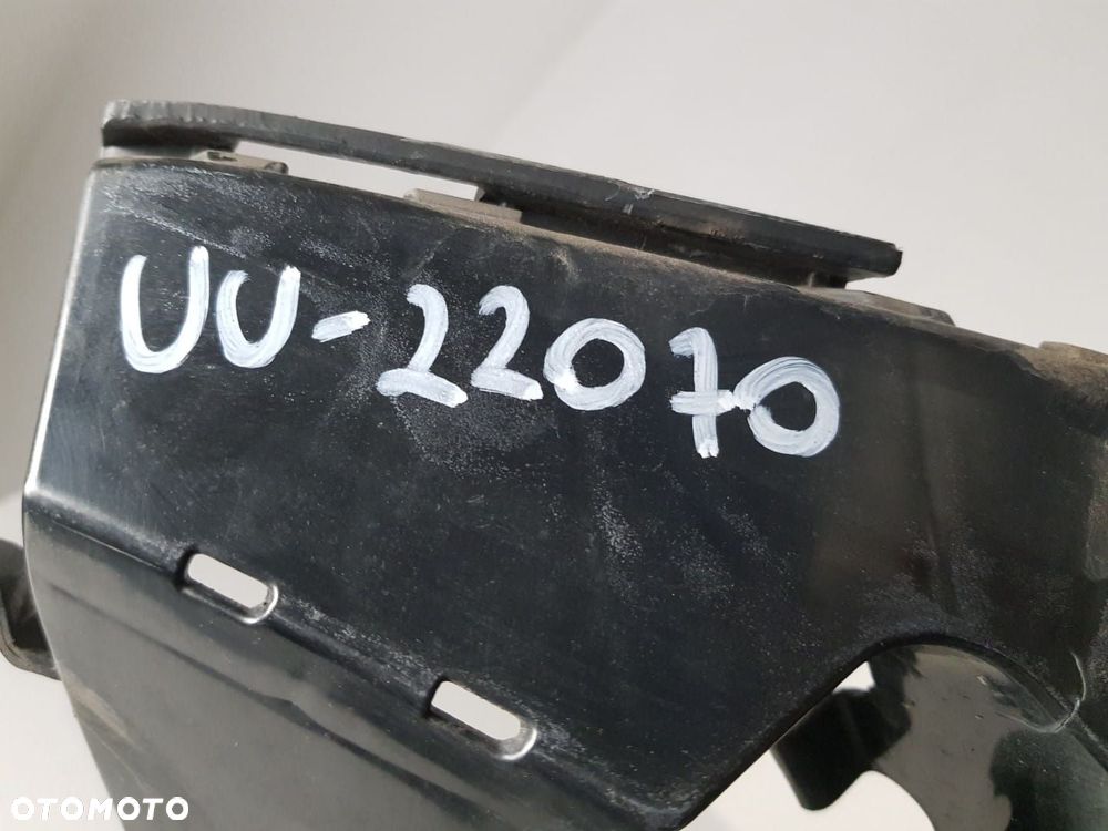 SLIZG ZDERZAKA TYLNEGO TYŁ SRODKOWY BMW 1 F20 F21 11-19 7371712 - 6