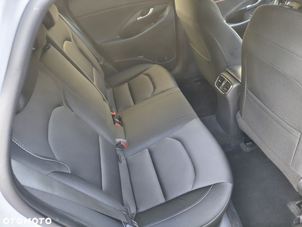Hyundai i30 1.4 T-GDI Style - 26