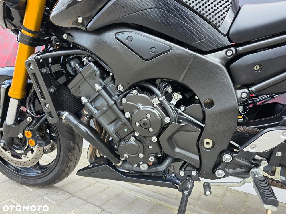 Yamaha FZ8 - 17