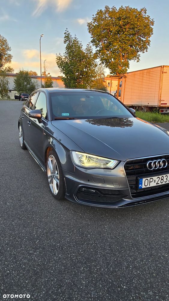 Audi A3 Sportback - 2