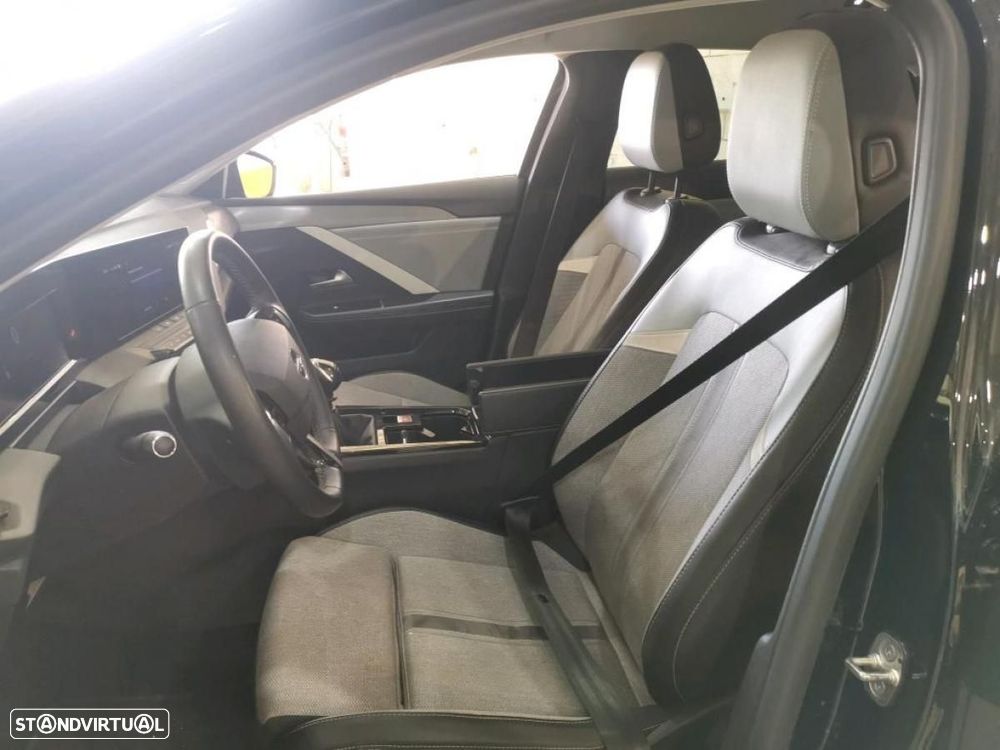 Opel Astra 1.5 D Elegance - 4