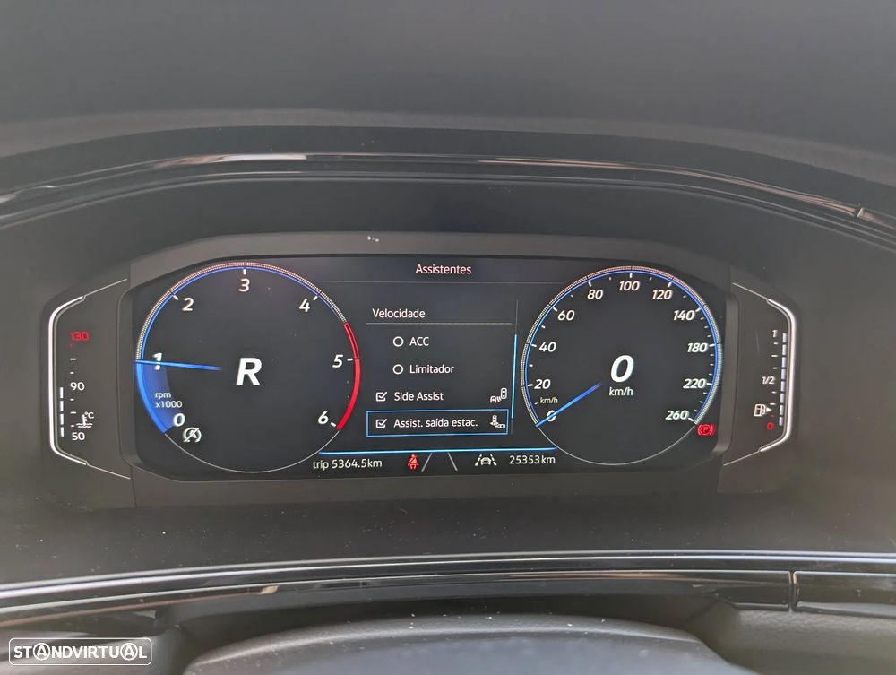 VW T-Roc 2.0 TDI R-Line DSG - 25