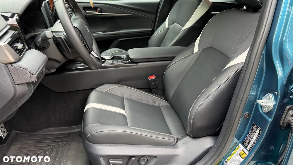 Toyota Camry - 6