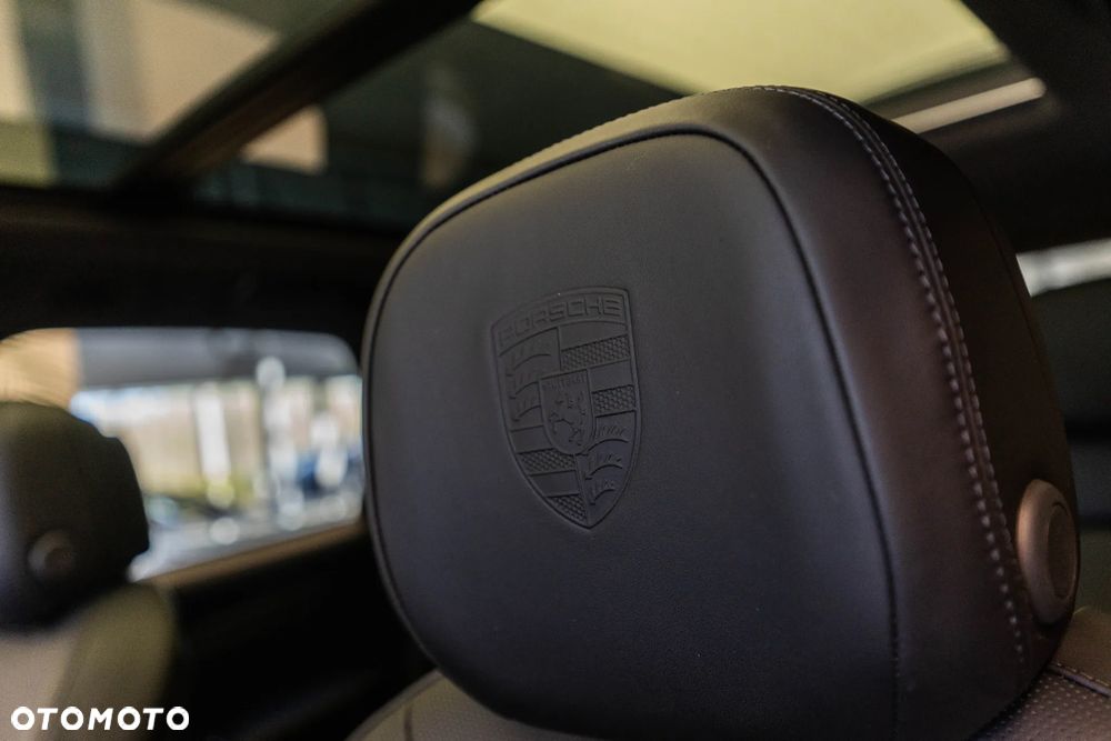 Porsche Cayenne E-Hybrid PHEV Black Edition - 31