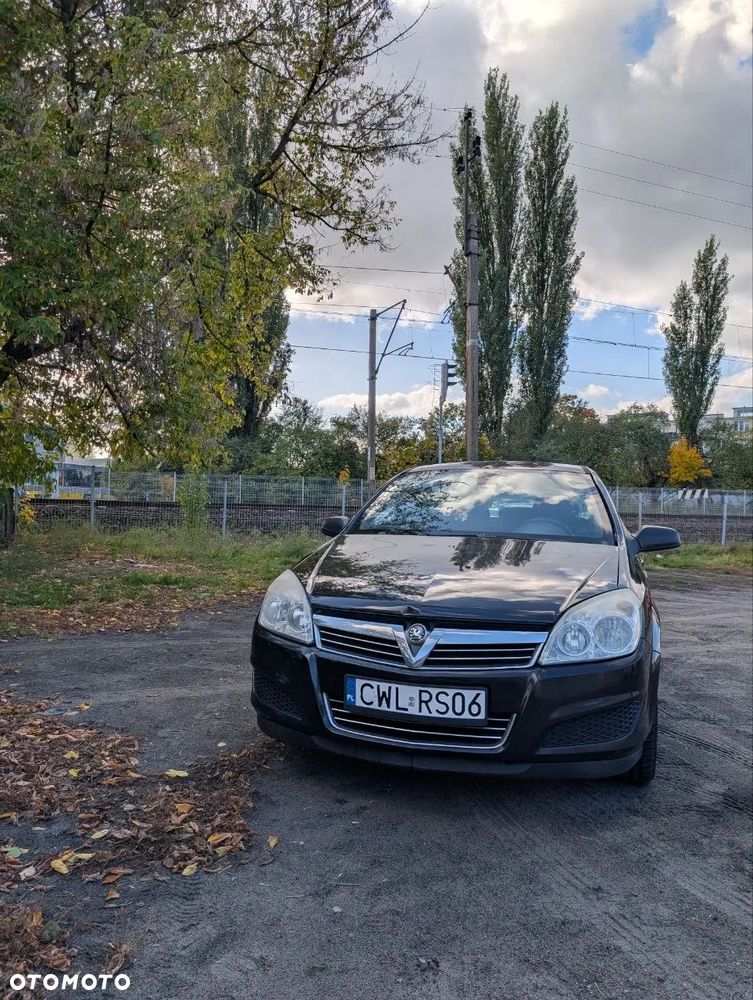 Opel Astra 1.6 Essentia - 1