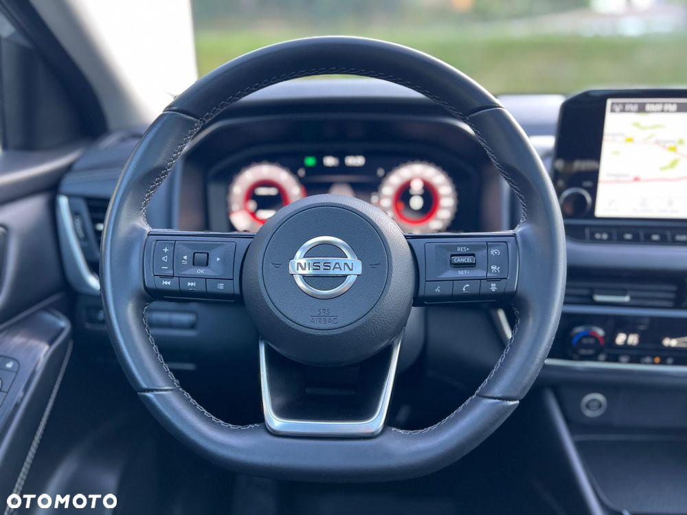 Nissan Qashqai 1.3 DIG-T N-Connecta - 32
