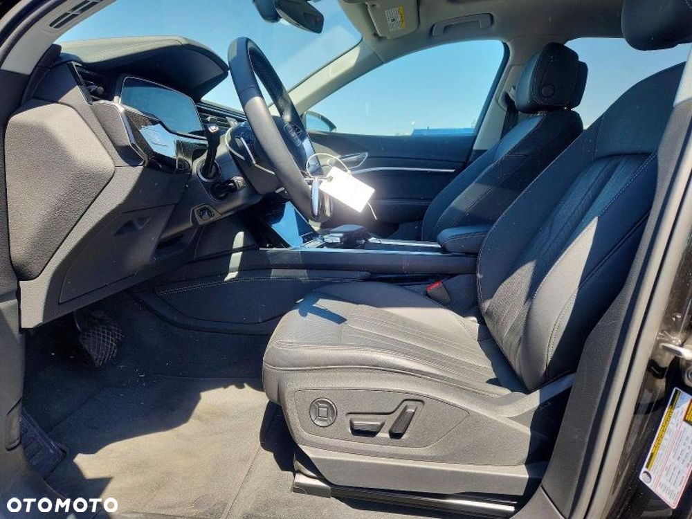 Audi Q8 e-tron - 7